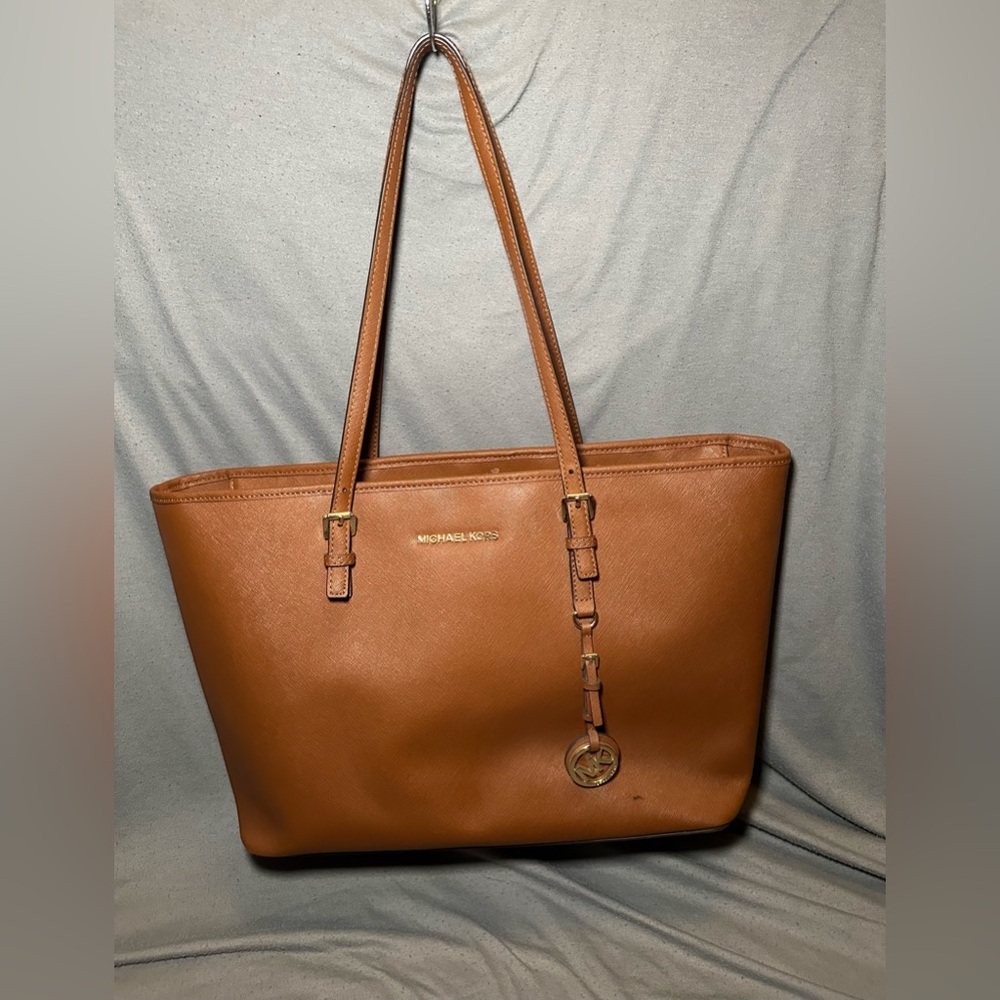 Michael Kors Large Jet Set Travel Tote brown